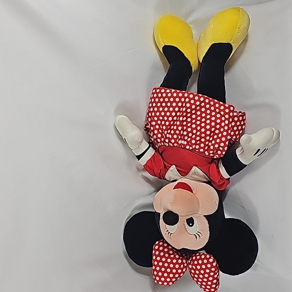 Large Minnie Plush - Picture 3 of 3